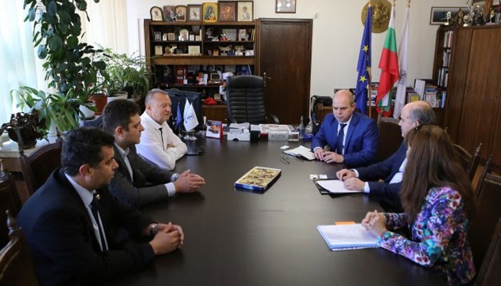 Министърът на труда и социалната политика Бисер Петков е на посещение в Русе