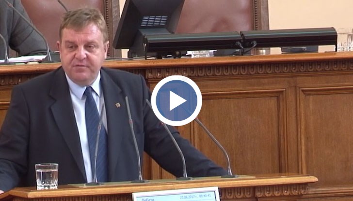 Наборната военна служба се налага, като за начало сме отбелязали военно обучение в училищата, заяви Каракачанов