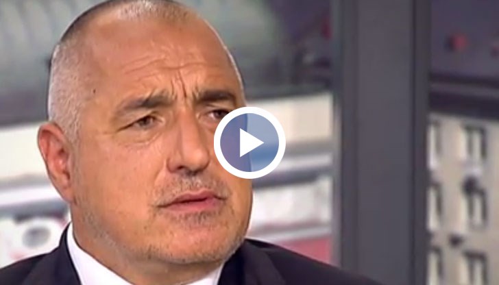 Премиерът се надява да се преборят с тромавата администрация до септември