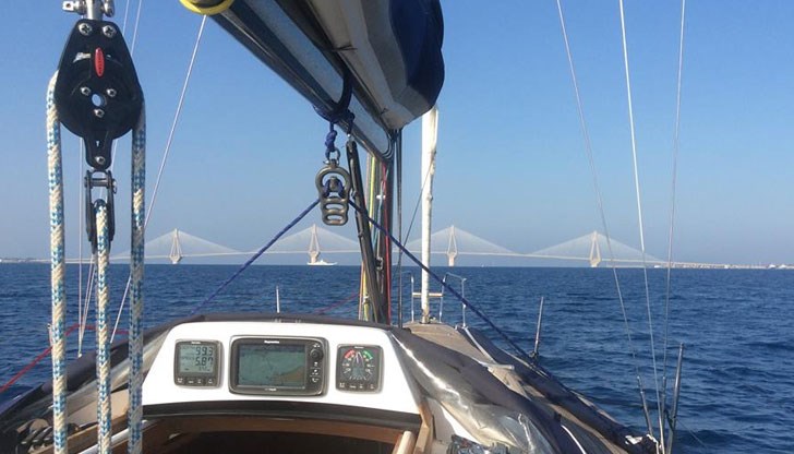 Екипажът е спасен!