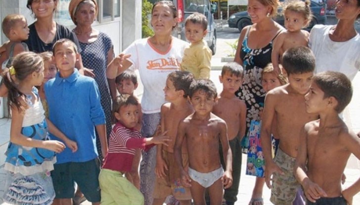 Мониторингов доклад отчита напредъка за 2016 година по изпълнението на Националната стратегия, както и на общинските планове за действие Мониторингов доклад отчита напредъка за 2016 година по изпълнението на Националната стратегия, както и на общинските планове за действие