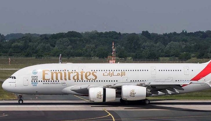 Машината е на авиокомпанията Emirates, изпълняващ полет от Дубай за Лондон Машината е на авиокомпанията Emirates, изпълняващ полет от Дубай за Лондон