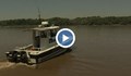 Митничари пазят Дунава с 25-годишен катер