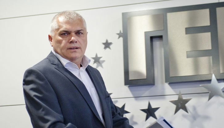 Министърът на МВР увеличава "ударно" възнагражденията на полицаите Министърът на МВР увеличава "ударно" възнагражденията на полицаите