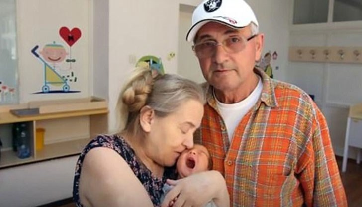 Майката се оказала без подкрепата на мъжа си Майката се оказала без подкрепата на мъжа си