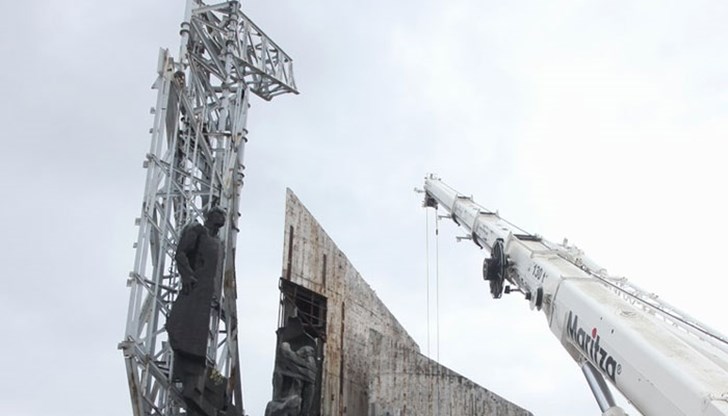 Около 3 след полунощ са атакували обект "Шестокрилия"