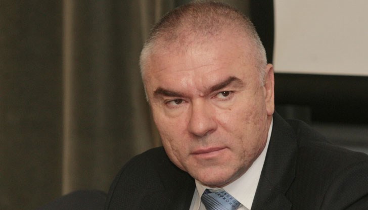 През септември той ще постави въпроси на управляващата коалиция През септември той ще постави въпроси на управляващата коалиция