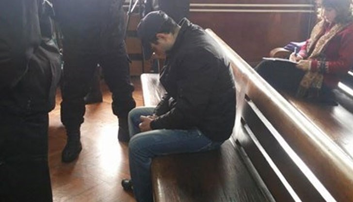 Изменена е само частта, в която Бахар е обвинен, че е извършил деянието с користна цел Изменена е само частта, в която Бахар е обвинен, че е извършил деянието с користна цел