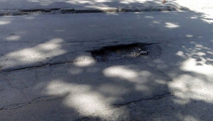 Питам кмета кой ще ми плати щетите по колата?