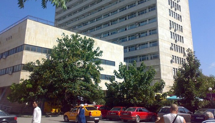 Жената е откарана в УМБАЛ - Русе Жената е откарана в УМБАЛ - Русе