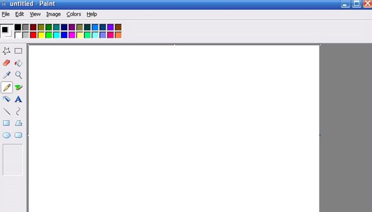 „Пейнт” е част от операционната система на „Майкрософт Уиндоус” още от стартирането ѝ през 1985 година „Пейнт” е част от операционната система на „Майкрософт Уиндоус” още от стартирането ѝ през 1985 година