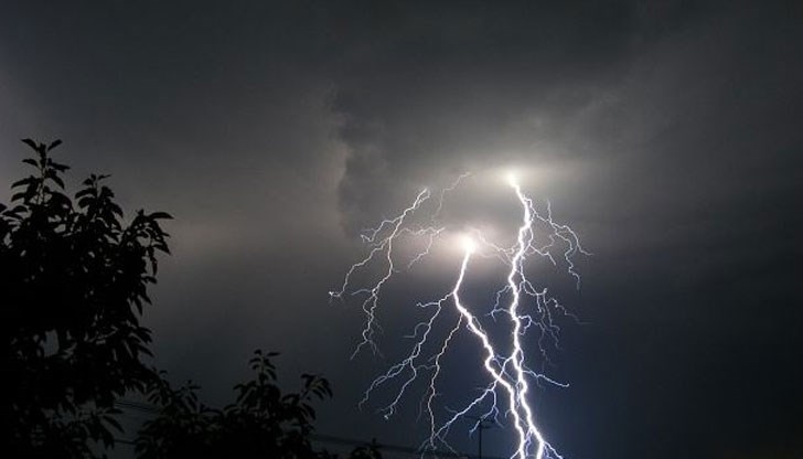 Дъжд и силни гръмотевични бури очакват русенци Дъжд и силни гръмотевични бури очакват русенци