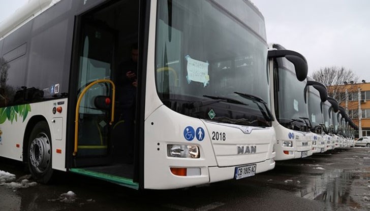 Устройствата за зареждане ще са по 2 или 3 в автобус Устройствата за зареждане ще са по 2 или 3 в автобус