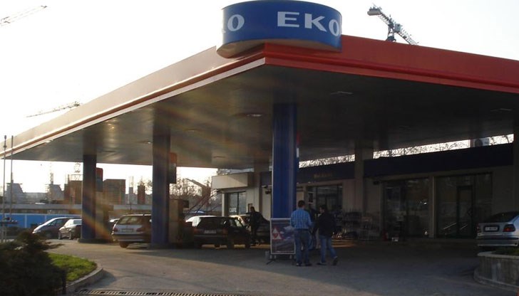 Застигнатите бегълци са спрели до бл. "Гергана" и започнали да тичат, но ... / Снимката е илюстративна Застигнатите бегълци са спрели до бл. "Гергана" и започнали да тичат, но ... / Снимката е илюстративна