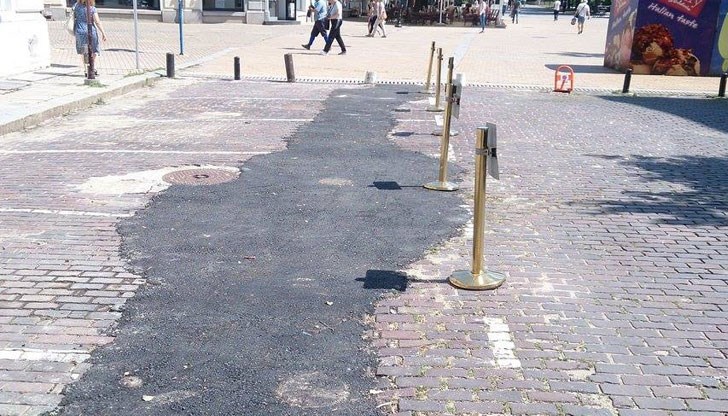 След като махнем паветата между съда и сметната палата, предлагам да санираме Доходното