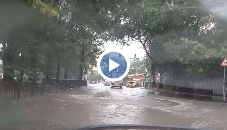 Време е всички русенци и гости на града да се запасят с кану и плавници!