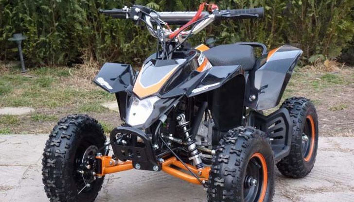 11-годишното момче се е блъснало в бетонен стълб 11-годишното момче се е блъснало в бетонен стълб