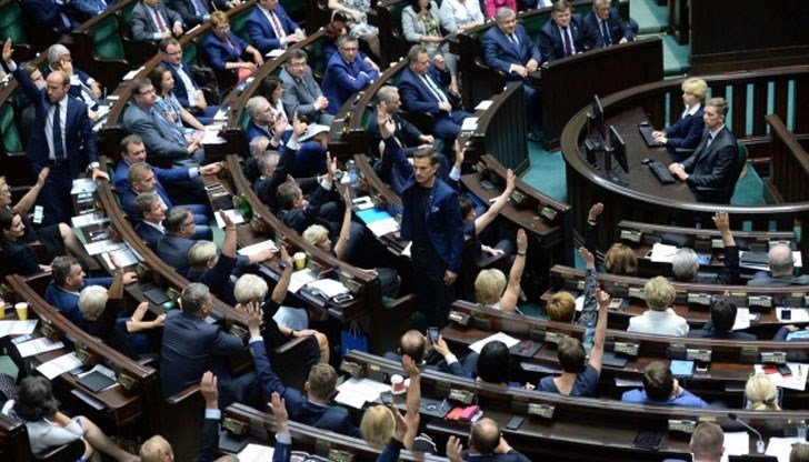 Законопроект разклати независимостта на полската съдебна власт