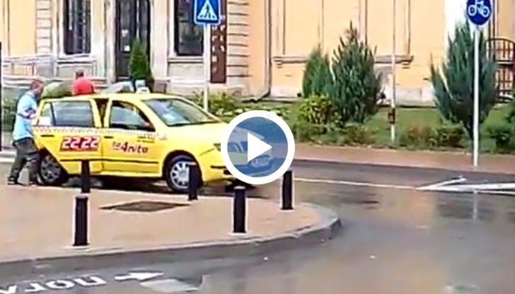 Ето го хубавеца от такси To4nite таксита