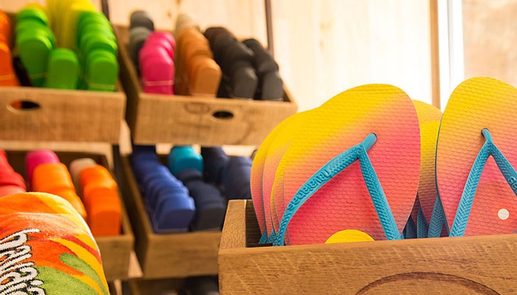 Джапанките на компанията са познати под различни имена по света Джапанките на компанията са познати под различни имена по света