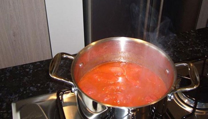 Разсеяна домакиня забравила тенджерата на котлона /Снимката е илюстративна/