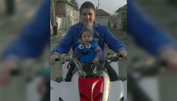 Той беше приет в критично състояние в интензивното отделение след тежък побой от роми