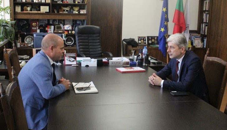 Кметът го увери, че в нашия град няма да работи завод, който да замърсява въздуха!