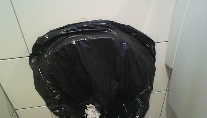 Тоалетните са повече от гнусни, а стоките - опасни за консумация