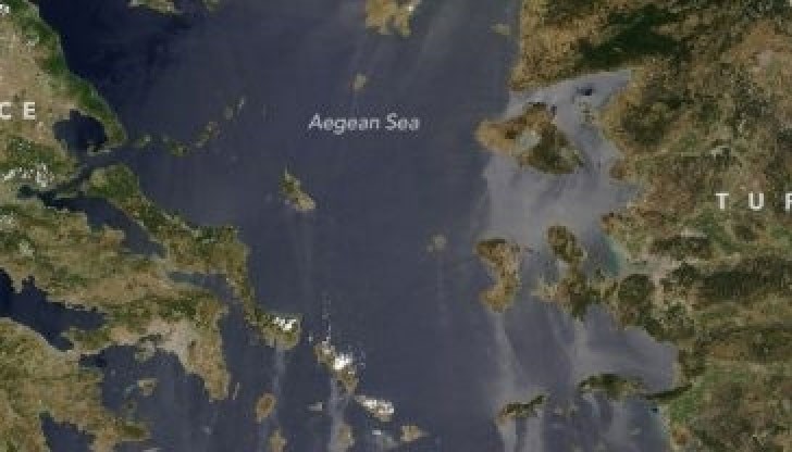 Сателит улови невероятни слънчеви отражения в Егейско море