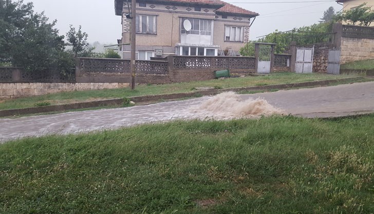 Големи щети остави след себе си вчерашната стихия в Русенско