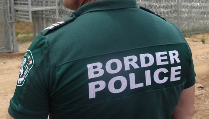 Заминалите съобщават за лоши условия и събиране на 300 евро на човек за разходи, които всъщност не дължат