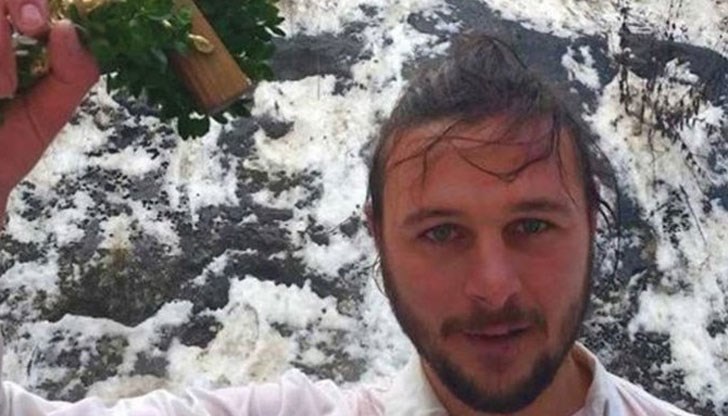 Лекари се борят за живота на Георги