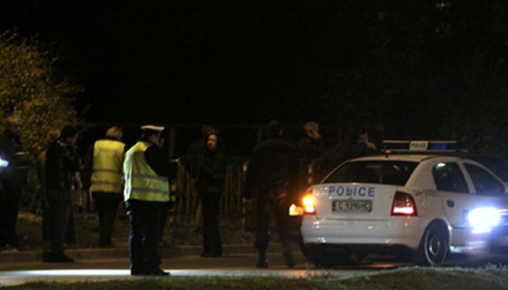 Оставя жертвите си окървавени и безпомощни Оставя жертвите си окървавени и безпомощни