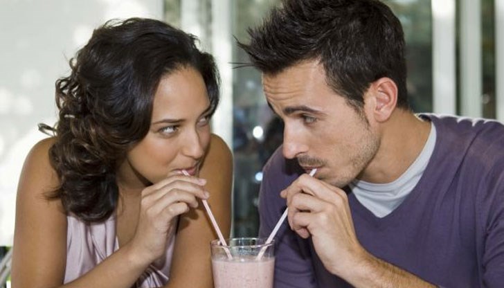 В момента може и да си мислите, че никой не ви забелязва... но това е далеч от истината В момента може и да си мислите, че никой не ви забелязва... но това е далеч от истината