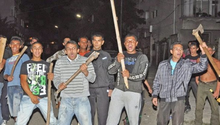 В опозиция виеш като вълк срещу циганския бандитизъм, на власт – мълчиш като пън В опозиция виеш като вълк срещу циганския бандитизъм, на власт – мълчиш като пън