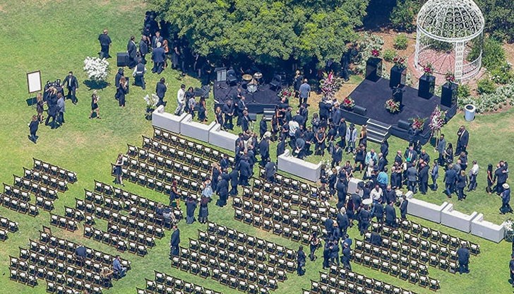 Закритата прощална церемония се е състояла през уикенда в Палос Вердес