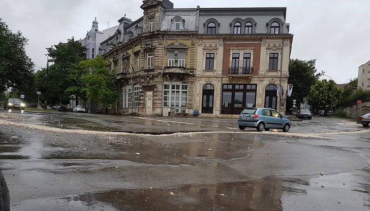 Ако някой не внимава с колата, там ще си остане...