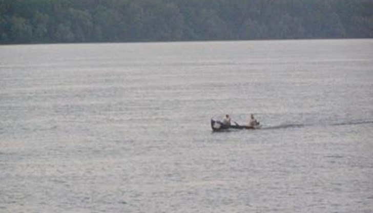 Този унищожителен риболов се прилага масово от няколко години по целия българо-румънски участък