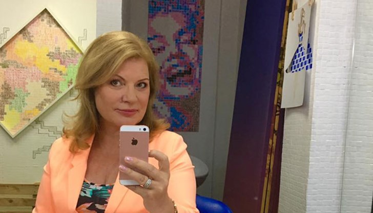 Тя е с обвинение за данъчно престъпление Тя е с обвинение за данъчно престъпление