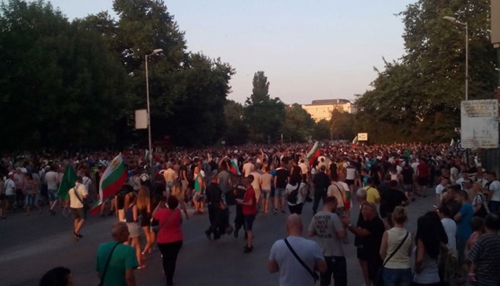 Главният комисар на МВР Младен Маринов каза, че събитието в Асеновград е завършило благополучно Главният комисар на МВР Младен Маринов каза, че събитието в Асеновград е завършило благополучно