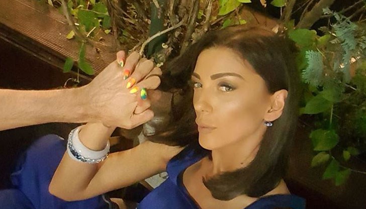 Така се предлага брак, похвали се поп-фолк фурията към колоритна снимка