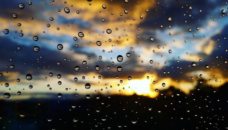 Температурата на морската вода е 26°-28° Температурата на морската вода е 26°-28°