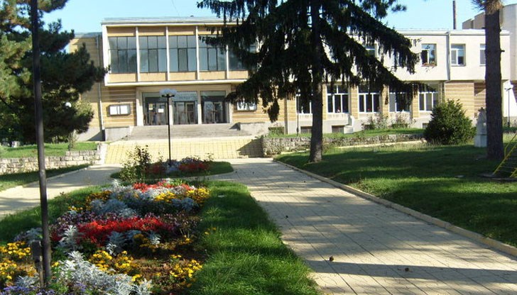 Богата програма с изпълнения на народни песни и танци са предвидили домакините