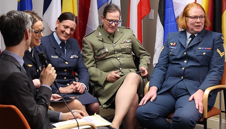 Президентът на САЩ нарежда на Пентагона да спре да плаща за операции за смяна на пола