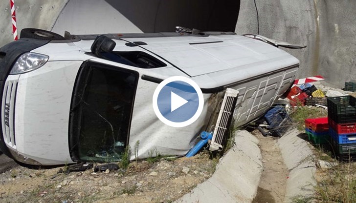 Микробусът е превозвал около тон риба