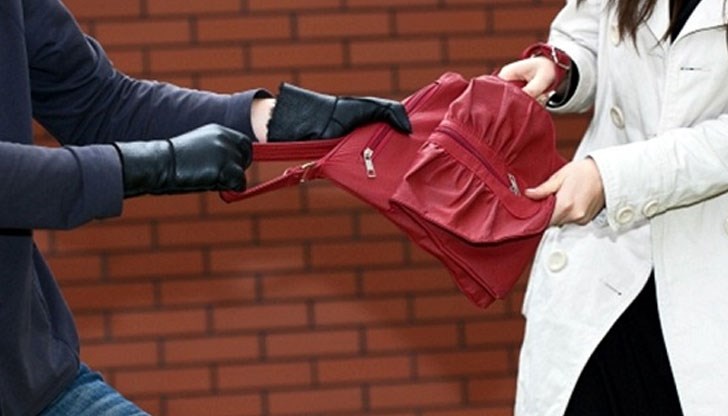 Кражбата е станала на улица "Згориград" /Снимката е илюстративна/ Кражбата е станала на улица "Згориград" /Снимката е илюстративна/