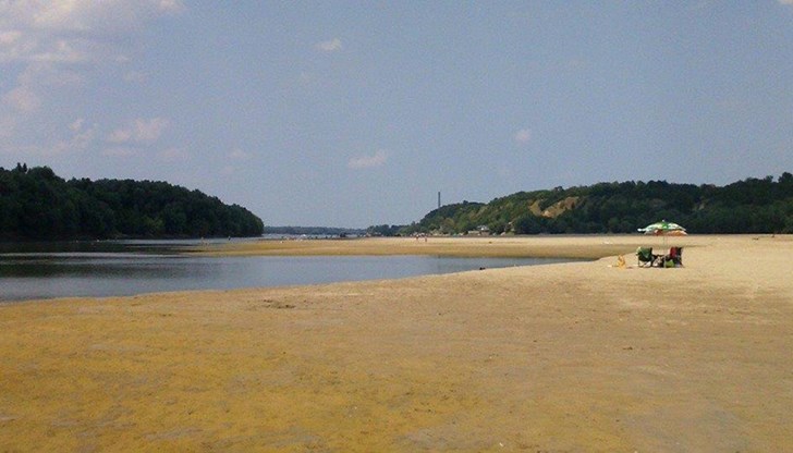 Освен морето, имаме и големи реки, които могат да бъдат място за туризъм през лятото Освен морето, имаме и големи реки, които могат да бъдат място за туризъм през лятото