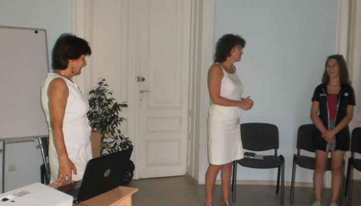 Младите хора изразяваха мнение по темата за зависимостта от дигиталния свят