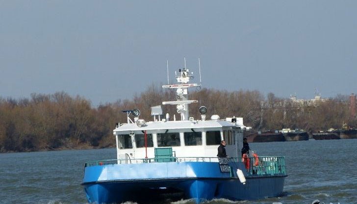 Специализираният кораб ще поставя плаващи навигационни знаци за осигуряване на безопасно корабоплаване по река Дунав
