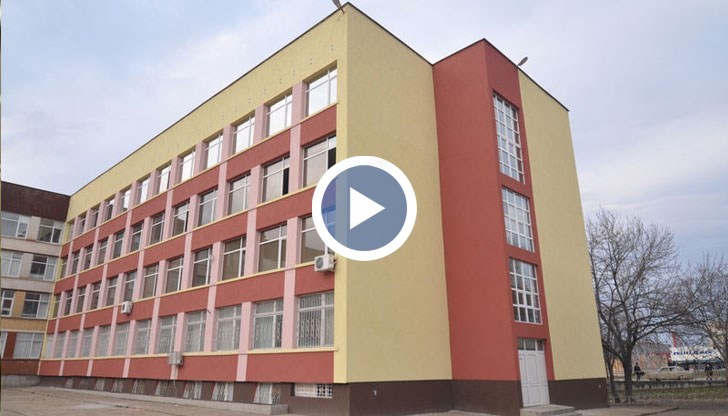 В „Иван Вазов” ще посрещнат учебната година с нови радиатори и покрив